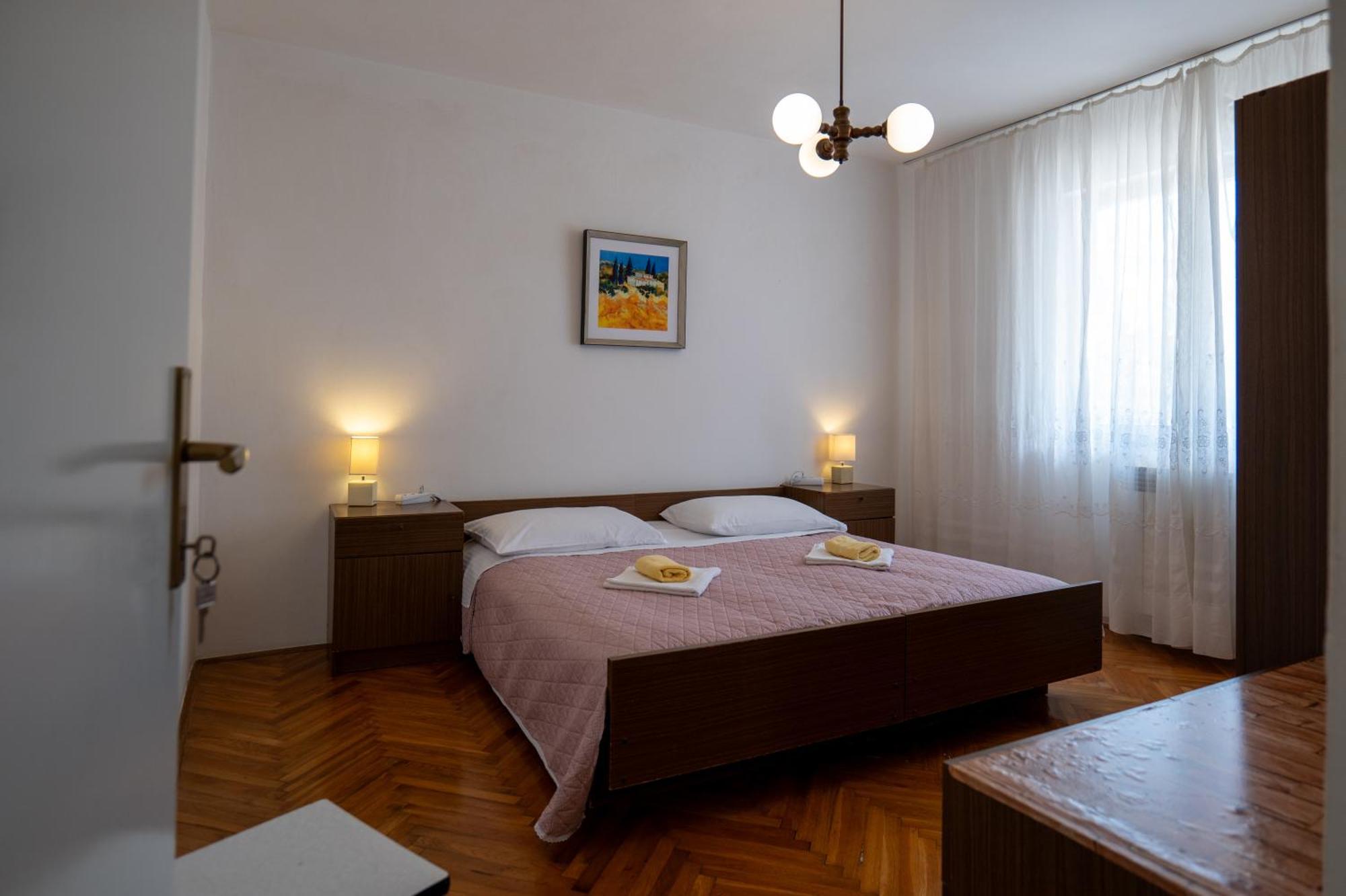 Irena'S Place A2 罗维尼 外观 照片