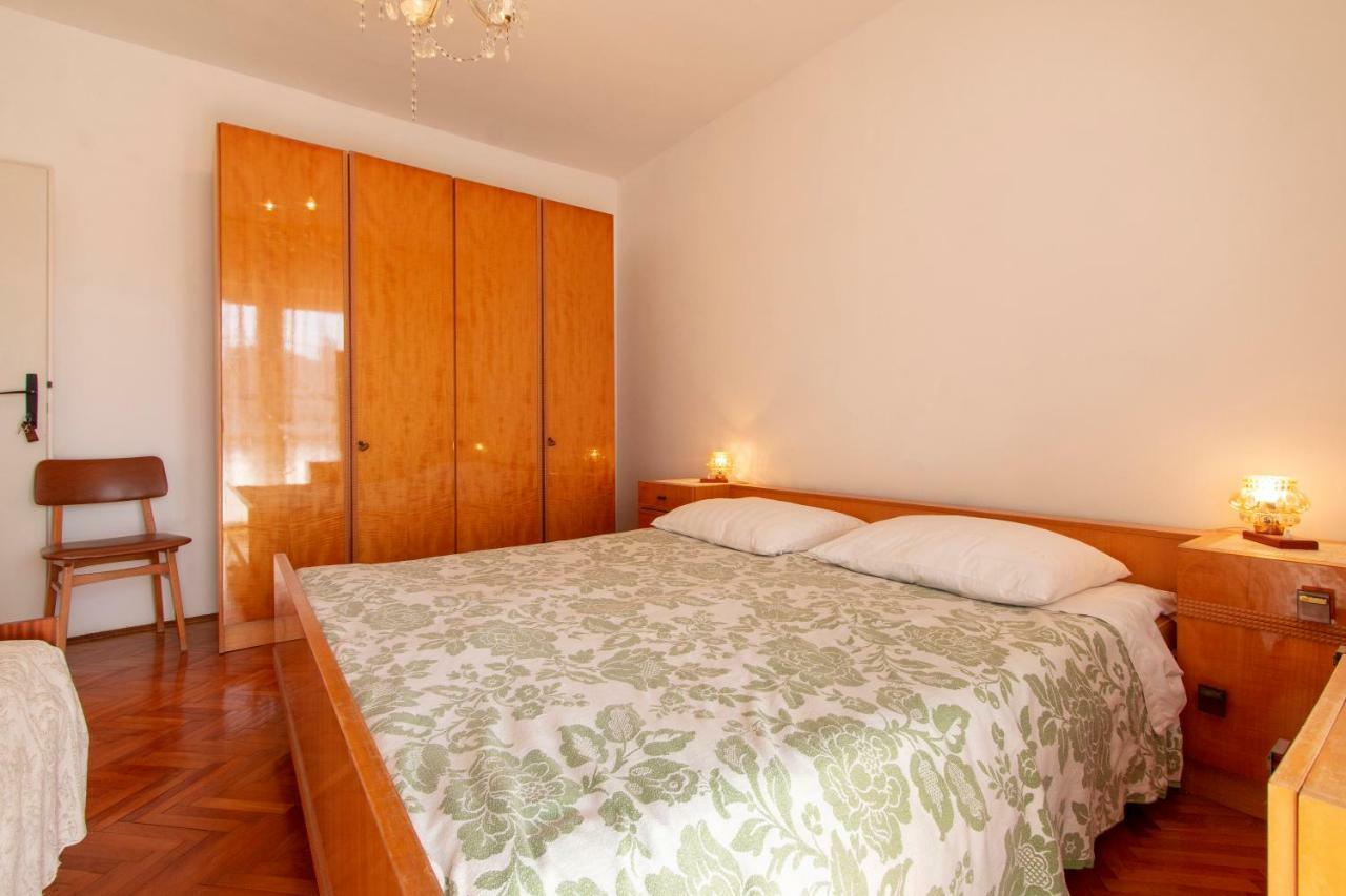Irena'S Place A2 罗维尼 外观 照片